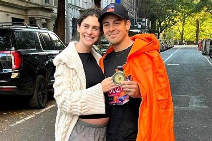 Cody Ko 2023 Girlfriend, net worth, tattoos, smoking & body facts Taddlr