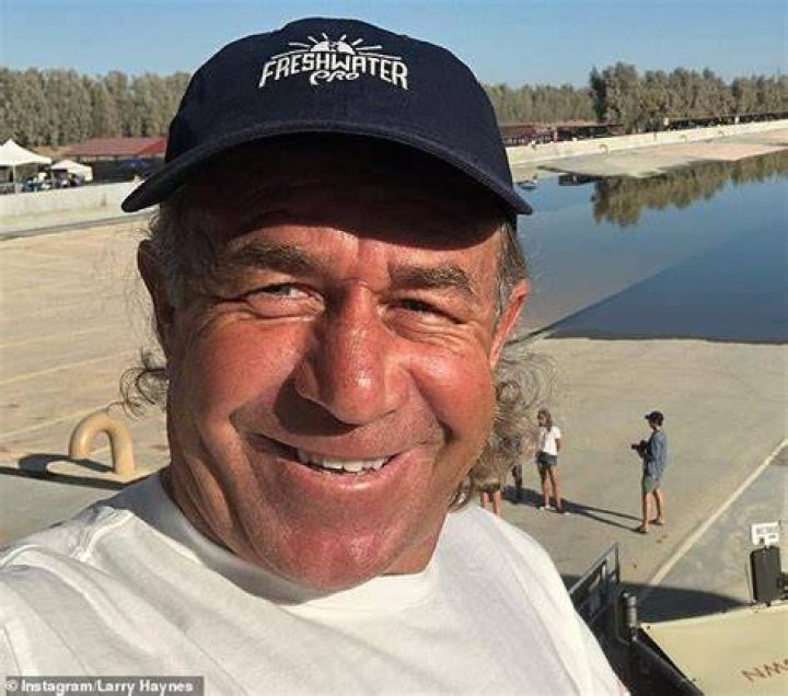 How old was Larry Haynes? Netizens pay tribute as surf photographer